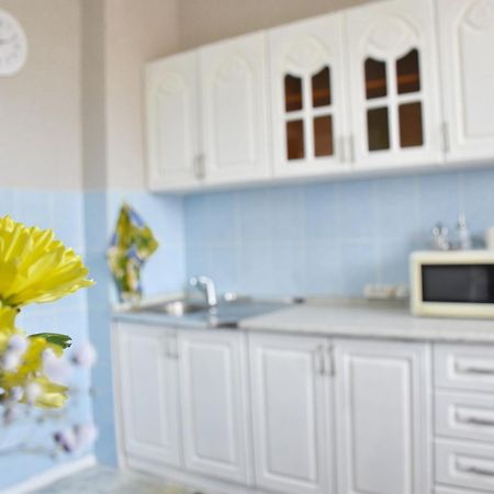 Yourhouse Микрорайон Жетысу-2, Дом 69 Almatı Dış mekan fotoğraf